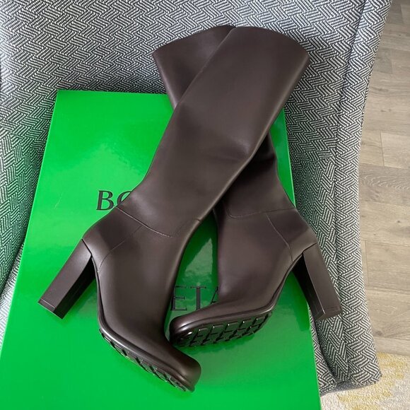 BOTTEGA VENETA 677272 Women's Tall Brown Leather heeled Boots Shoes, $1750 New - Picture 10 of 15